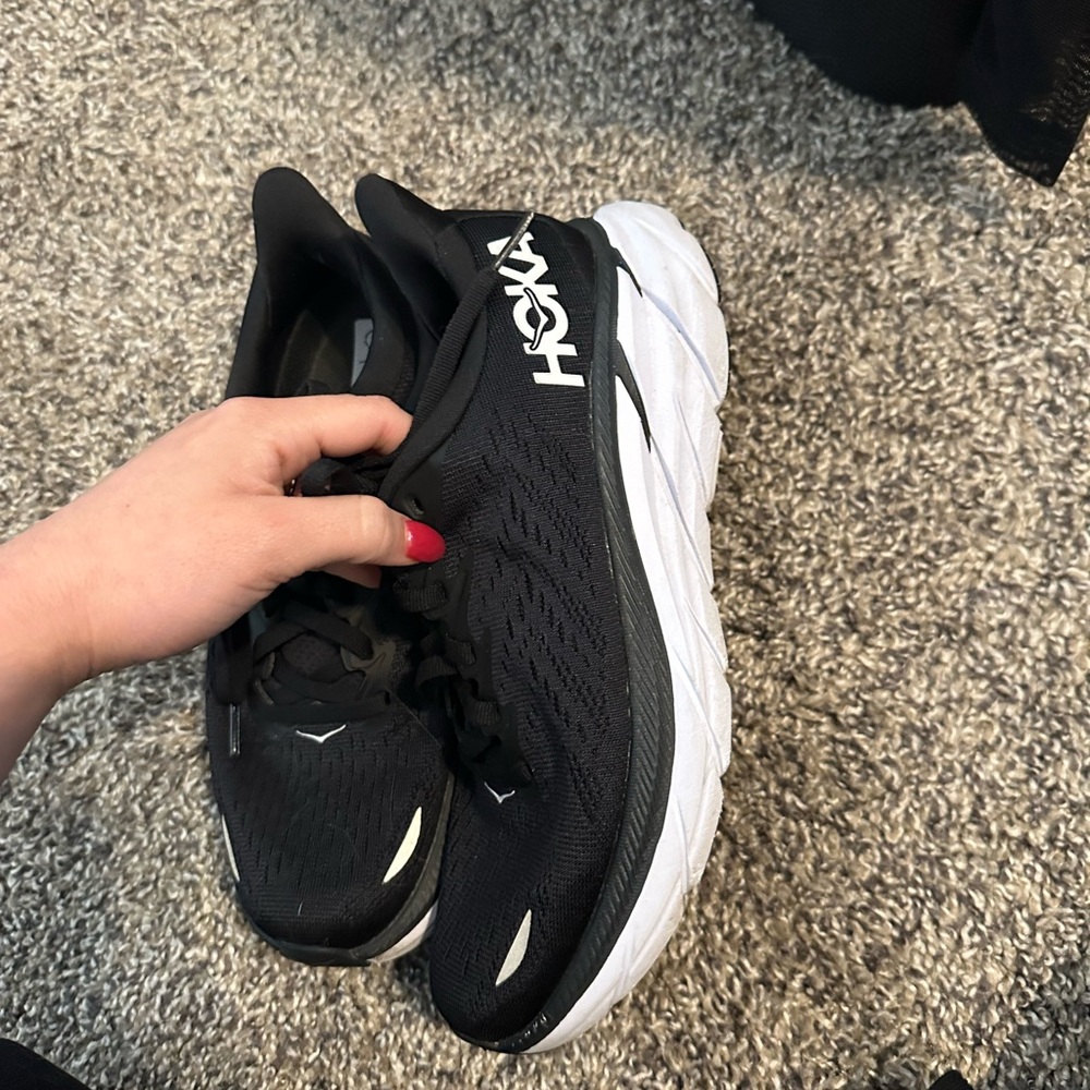 Hoka women’s shoes